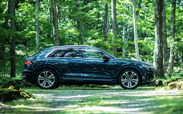 Audi Q8 na Terra do Sol Nascente