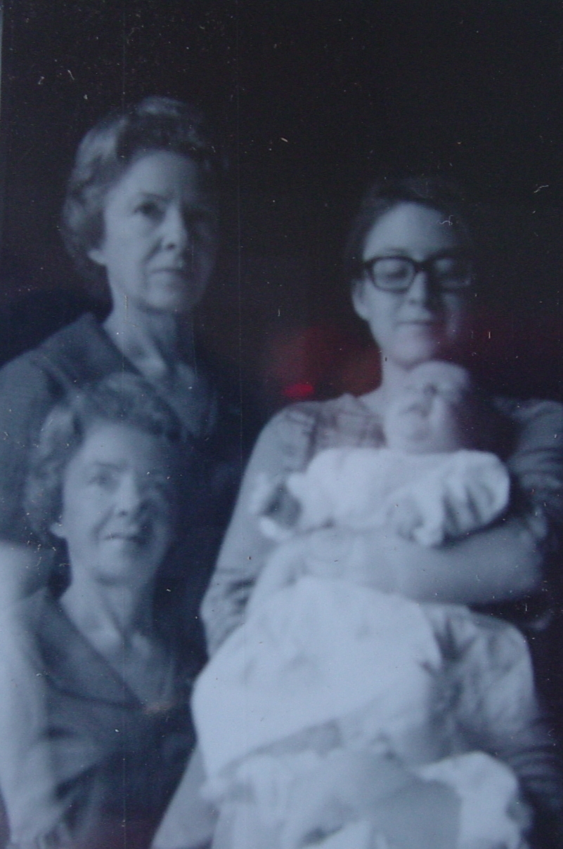 bloggod: mom mom mom