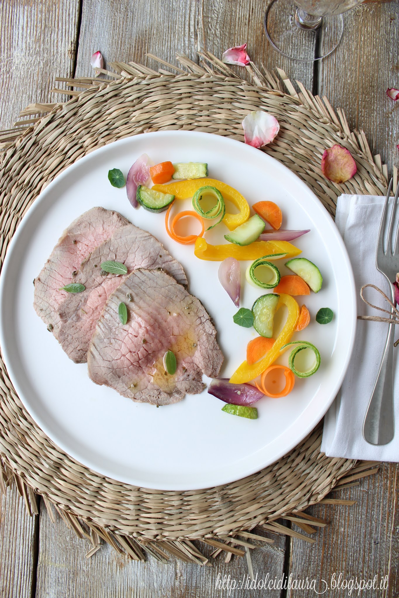 i dolci di laura Roastbeef al pepe rosa con verdure saltate