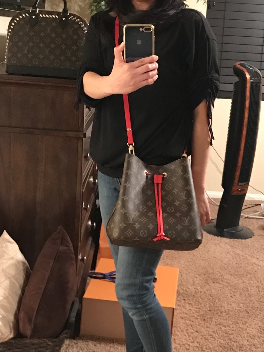 Cool Handbag Styles for Women Wanderers