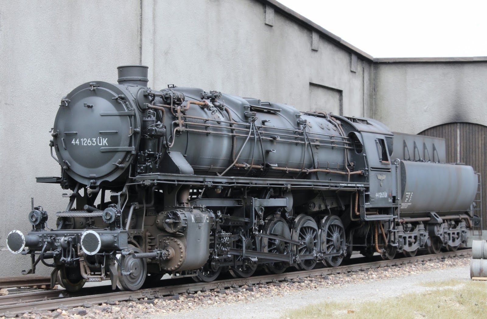 becasse weathering Die vielfältige „Vierundvierziger“ von KM1