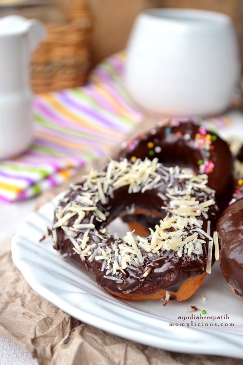 Donat Madu Momylicious