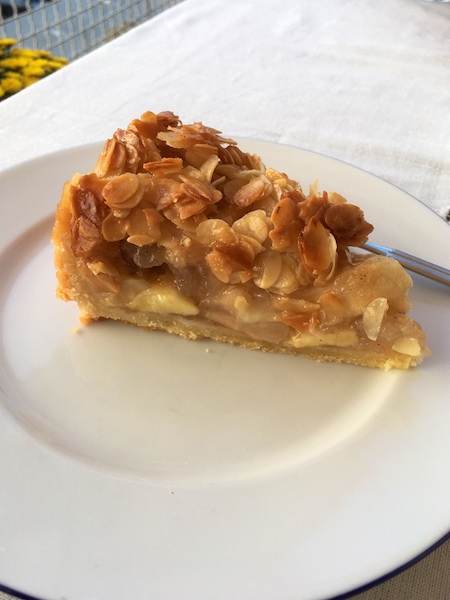 Turbohausfrau: [Blogevent] Bienenstich-Apfelkuchen