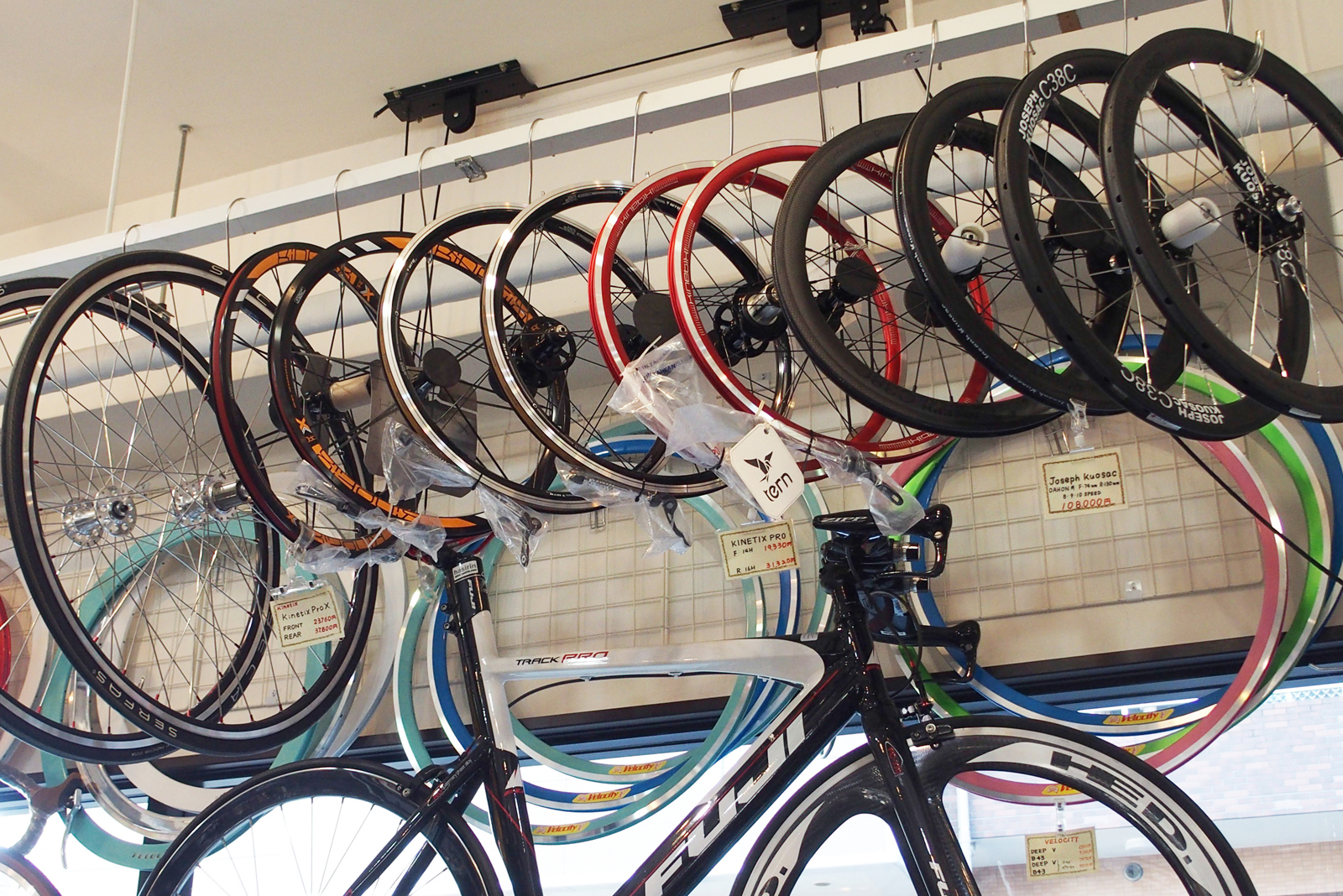 TERN RIVET ターン　リベット　ロードバイク　通勤　クロモリ　サイズ56 avelo Bicycle shop | アヴェロ バイシクル ショップ 浦和: Tern
