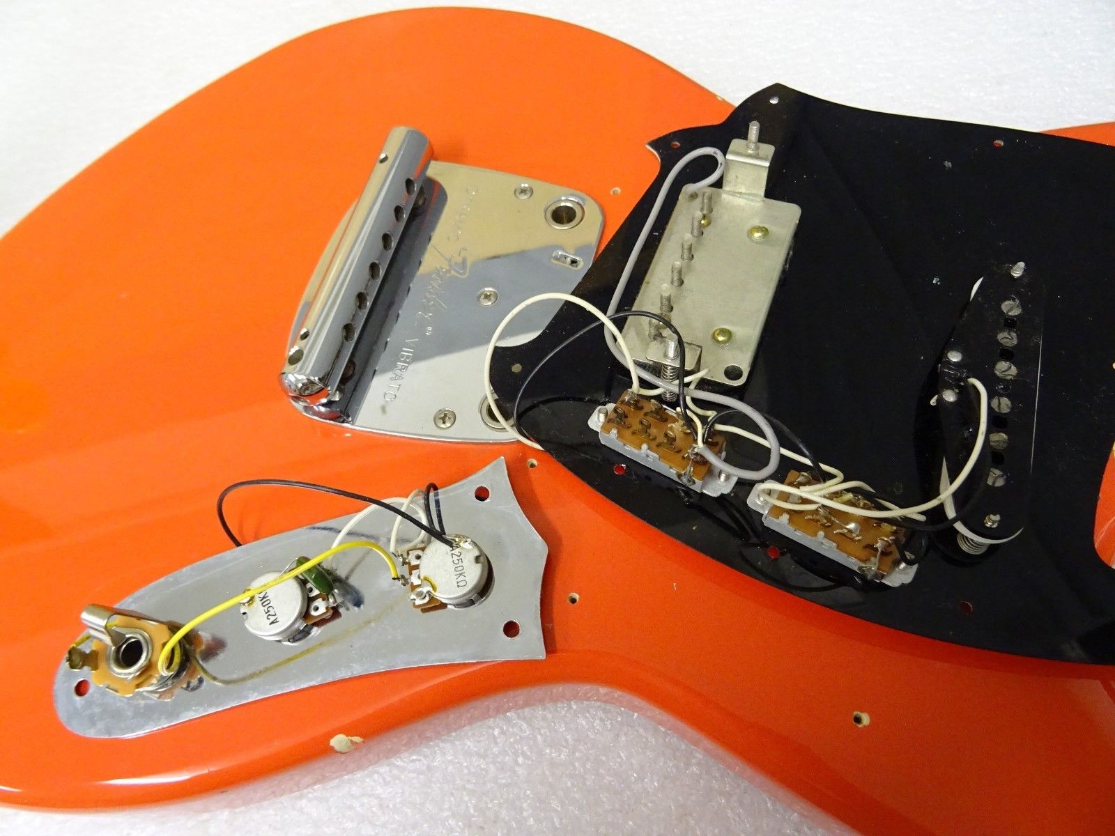 Rex and the Bass 1997 Fender JGS65 JagStang Guitar Review