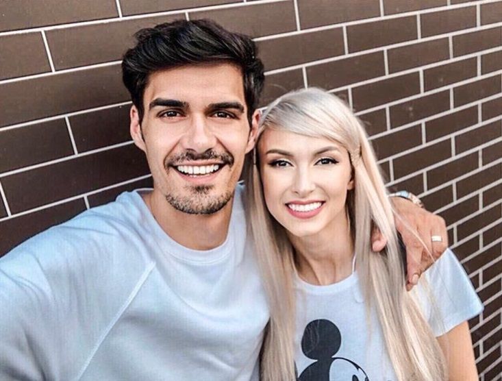 George Burcea merge săptămânal să-și viziteze fetițele. Andreea Bălan se descurcă cu greu în rolul de mamă singură: ”Mă trezesc de trei ori pe noapte”