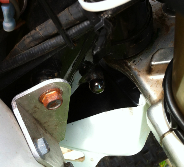 ATKustom MODIFICATION FORK SWAP STEP 5 STEERING STOPS