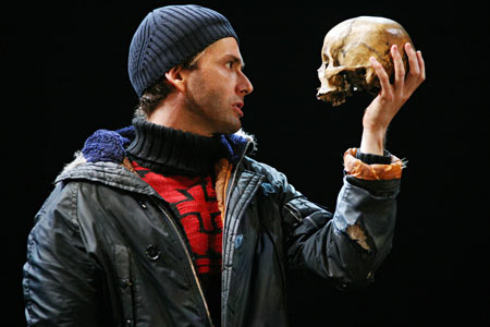 hamlet skull holding week classic jester yorick shakespeare