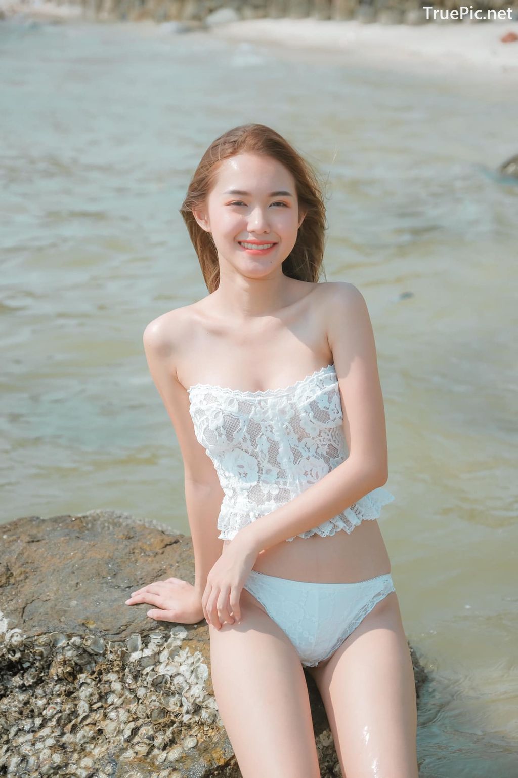 Image-Thailand-Model-Pitcha-Srisattabuth-White-Lace-Bikini-TruePic.net- Picture-39
