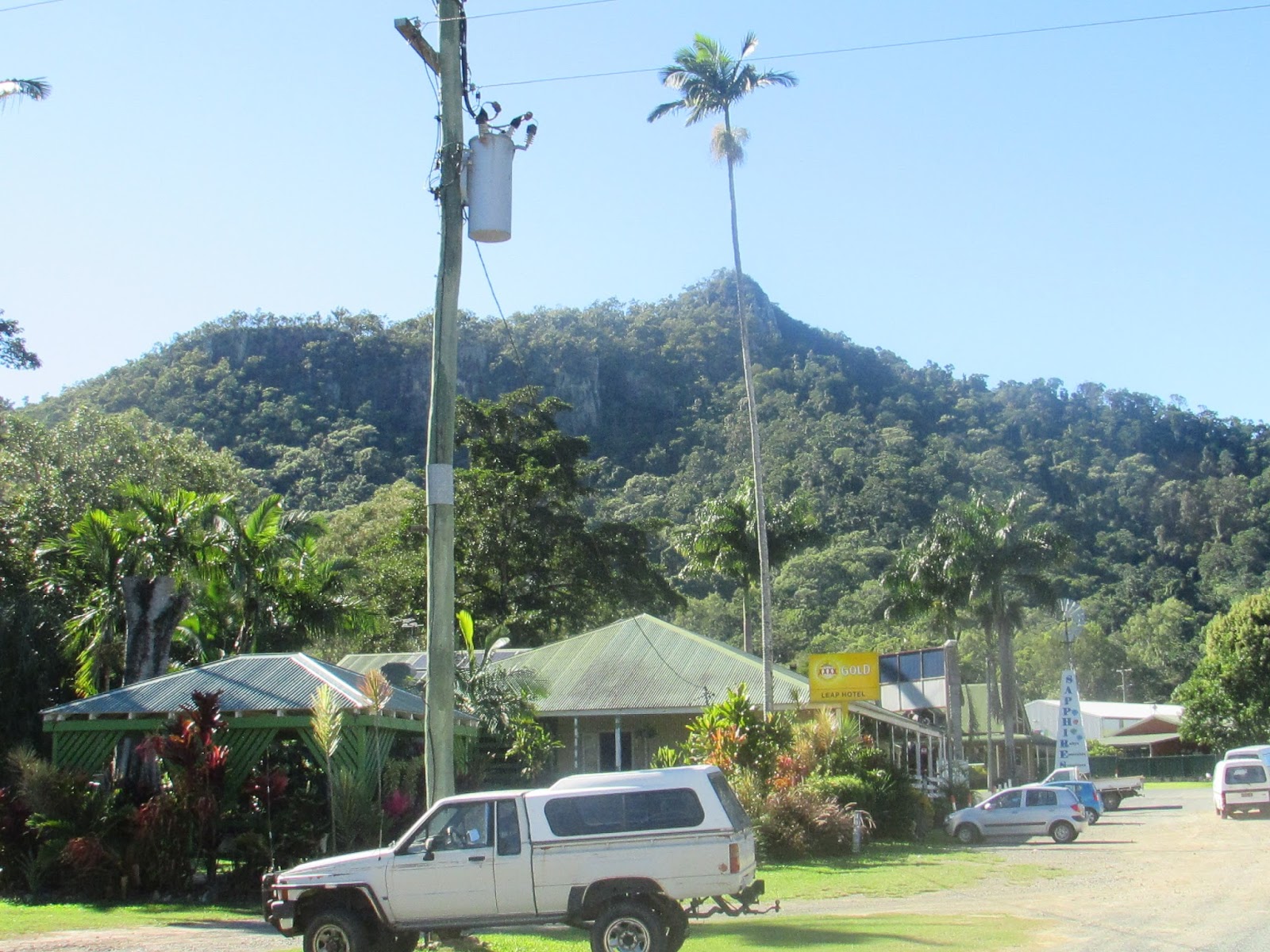 Robbiebago Adventures Free camping just outside of Mackay