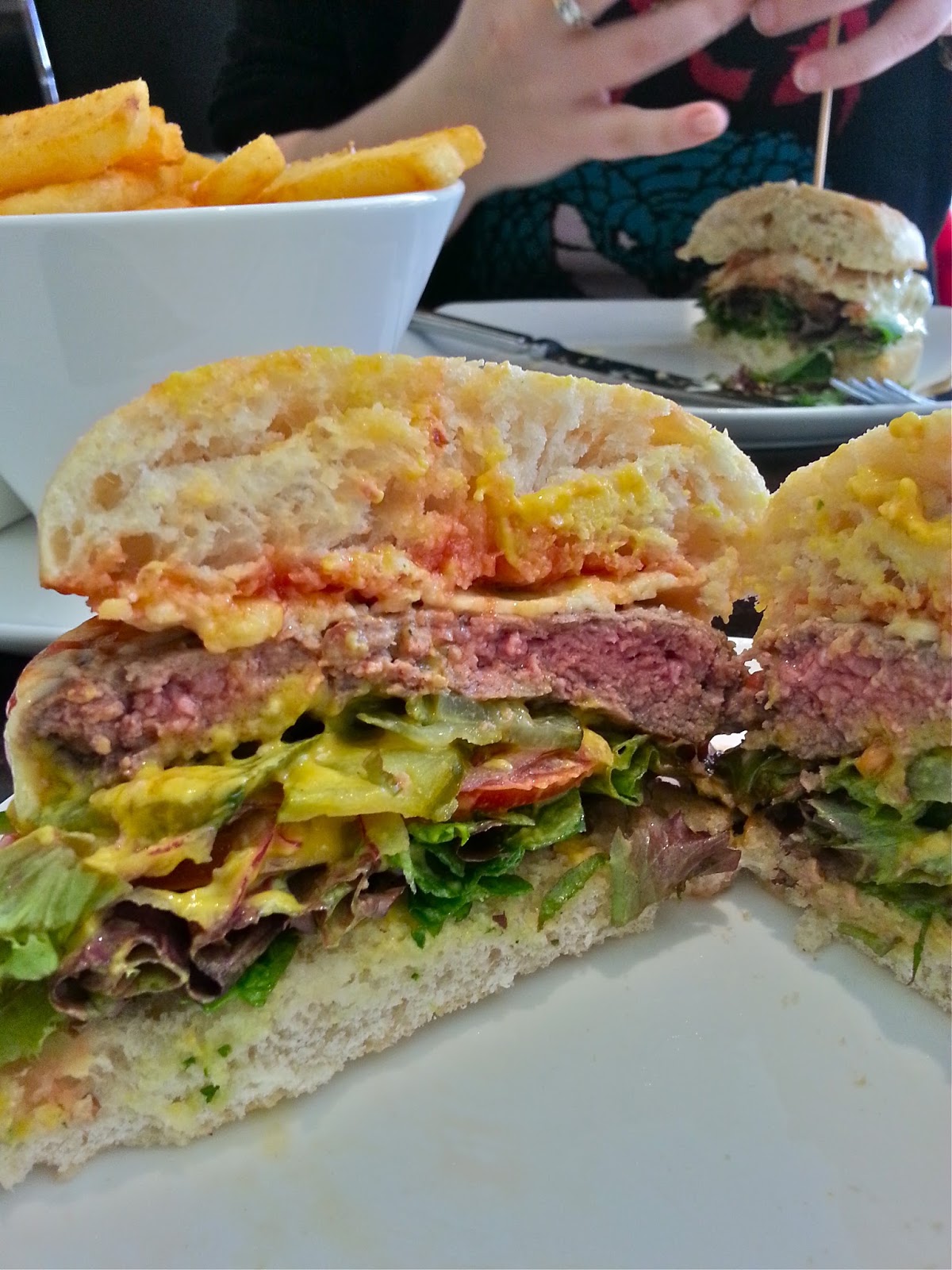 . Food Review Burger Bistro/Java Juice (CBD) Perth