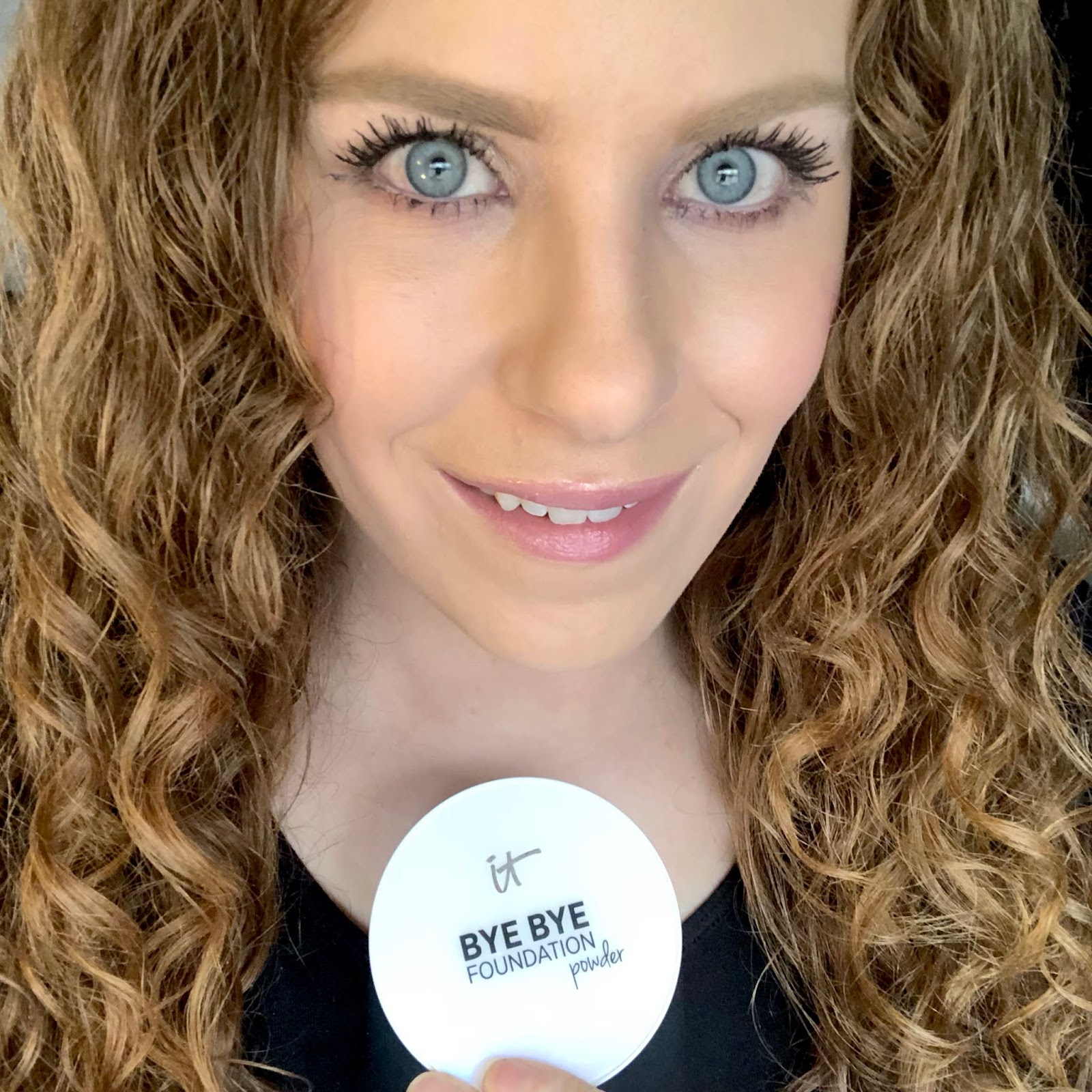 Bye Bye Foundation Powder by IT Cosmetics #4
