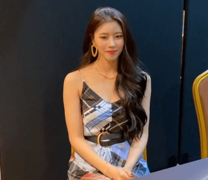 러블리즈 이미주 아는형님 '폭주퀸상' 수상 움짤