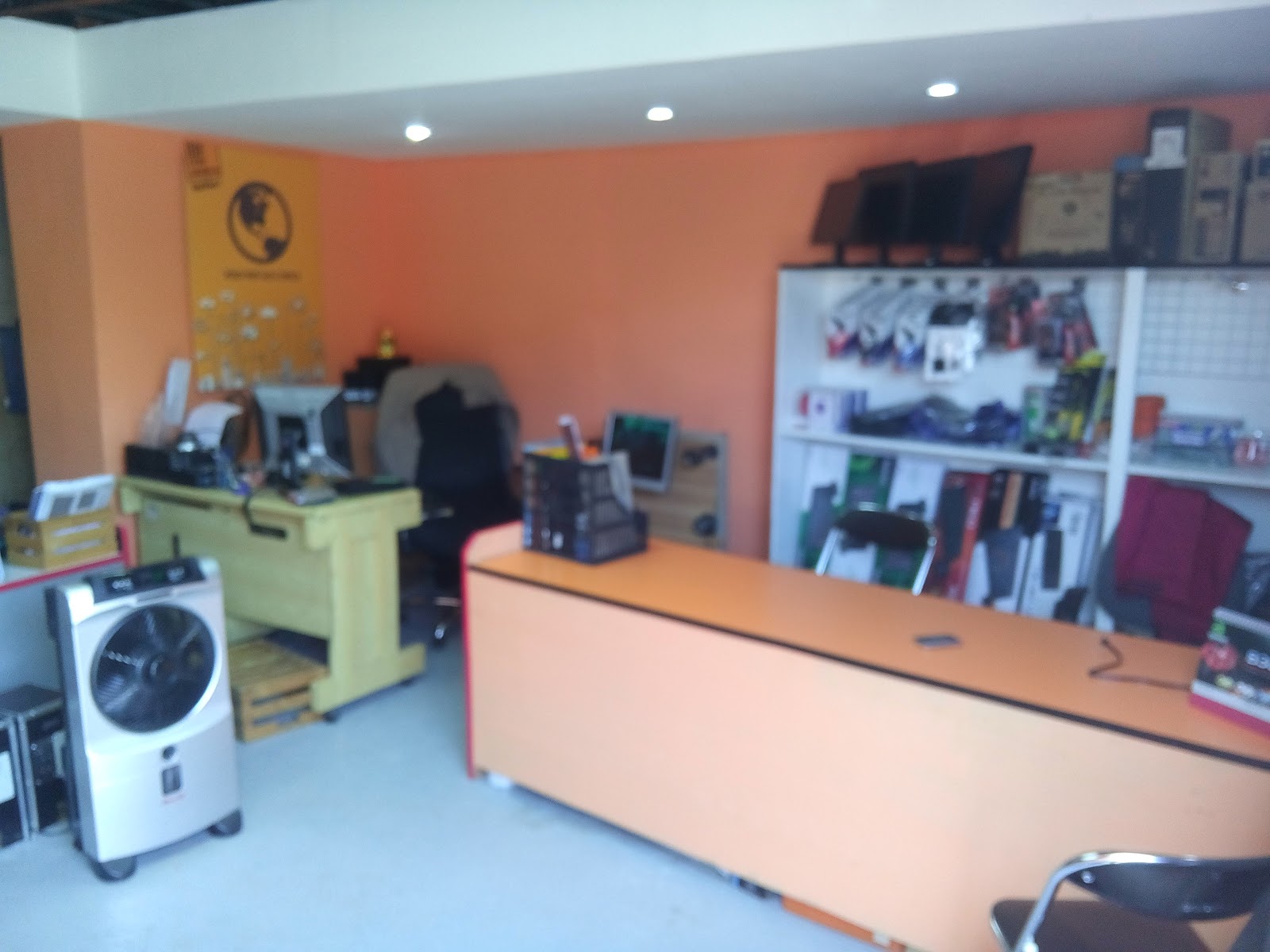 Computer Store/Supplier in Cebu, Philippines for Sale