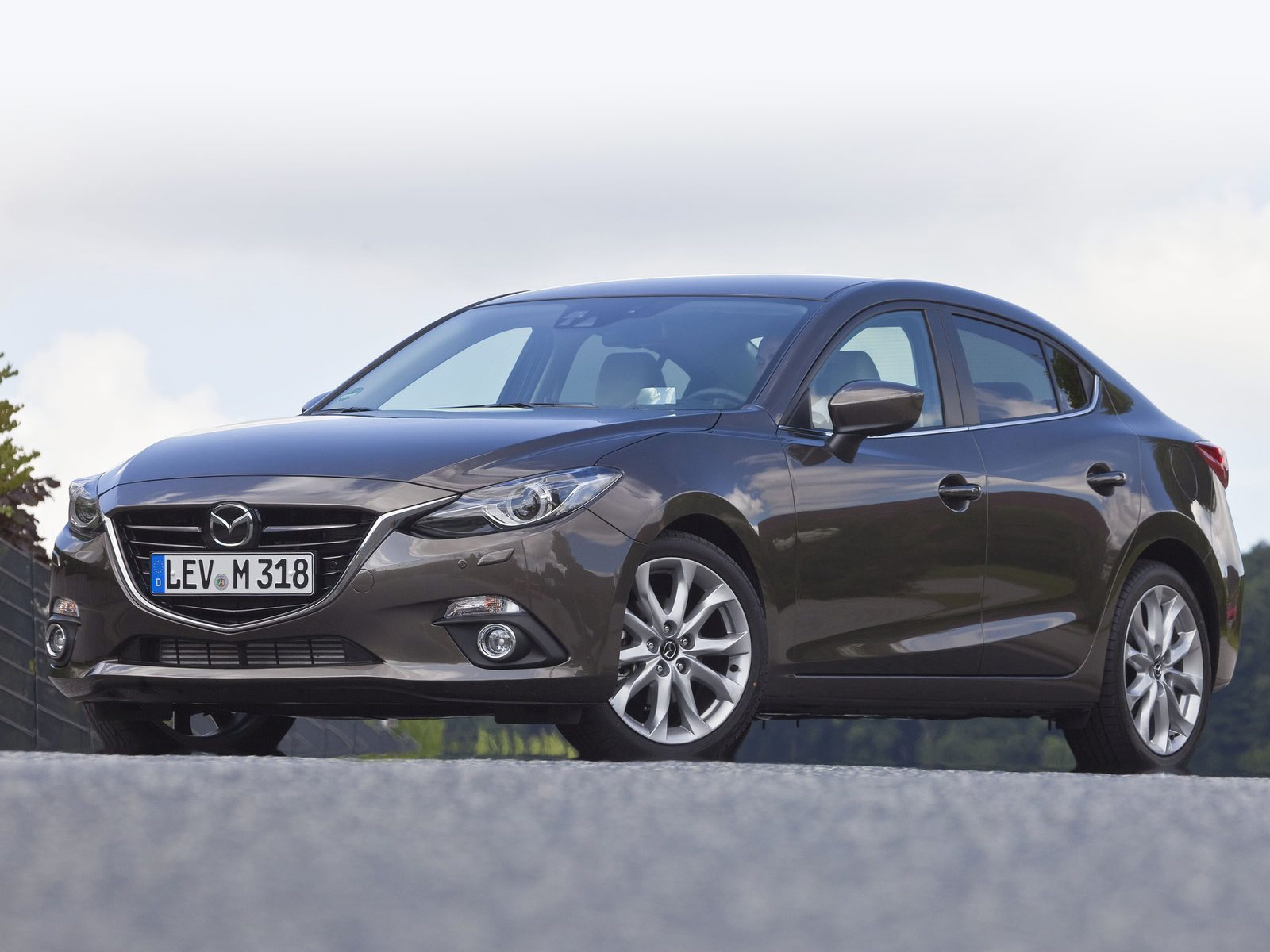 2014 Mazda 3 Sedan Japanese car photos, insurance information | Cars