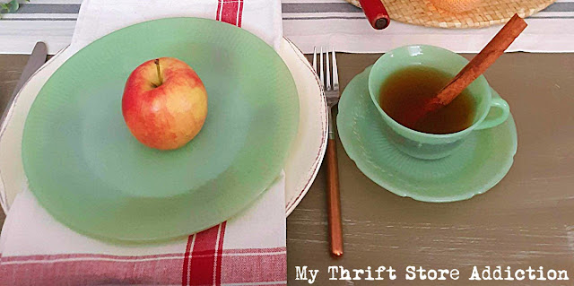 How to create a simple seasonal tablescape pairing apples and jadeite dishes! fall tablescape using jadeite