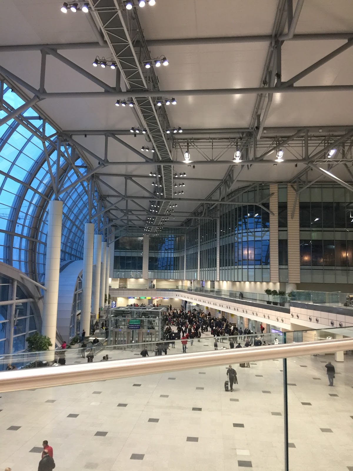 аэропорт домодедово isago. домодедово дме. аэропорт домодедово 2008. московский аэропорт домодедово. аэропорт москва.