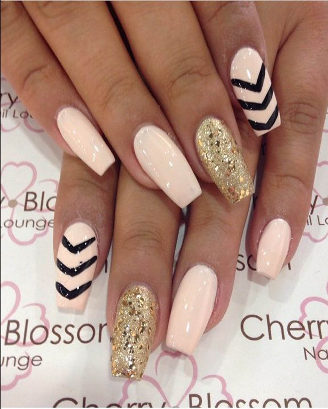 Spectacular designs of coffin nails - Girlcheck