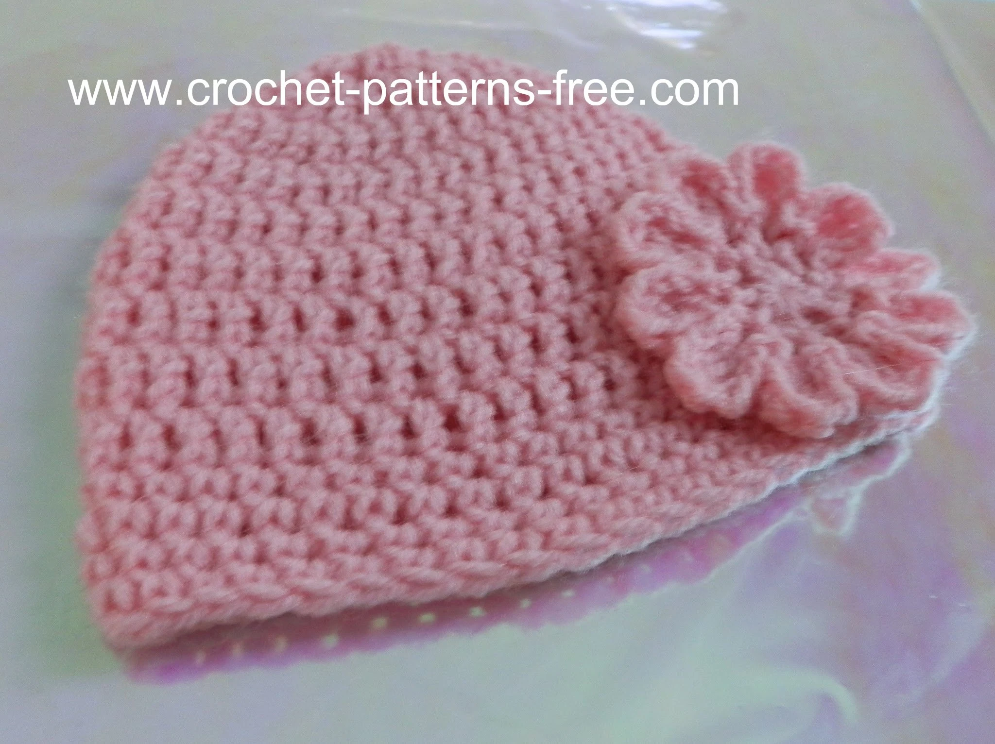FREE Crochet Baby Hat Pattern 03 months