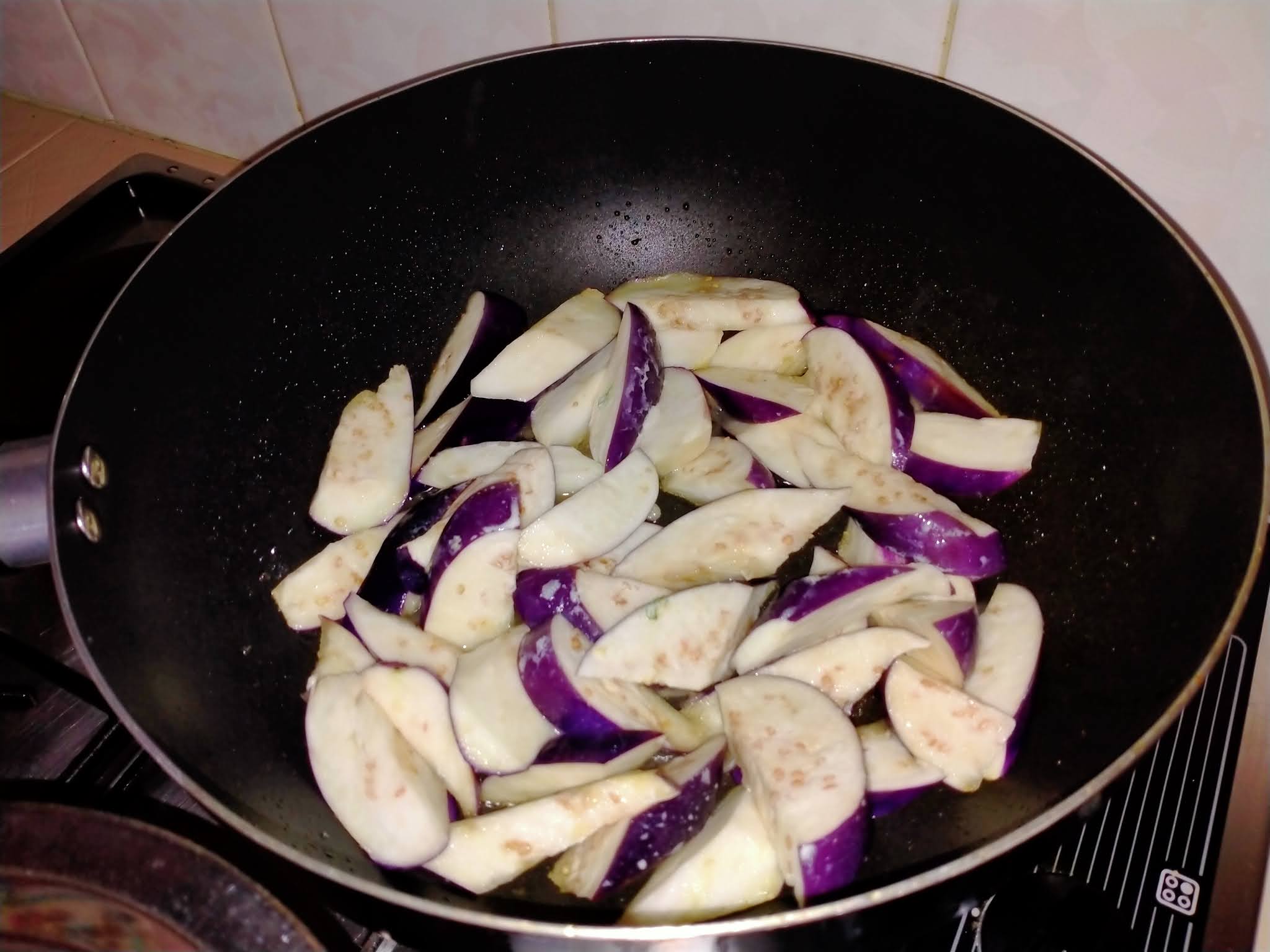 Cooking Pleasure EZ TO COOK PURPLE EGGPLANTS