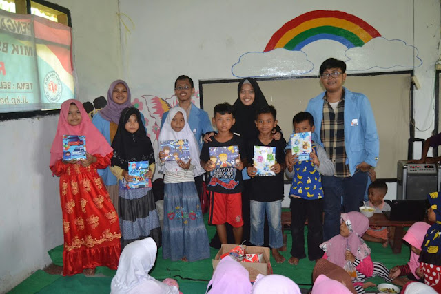 Mahasiswa Prodi Teknik Informatika STMIK Nusa Mandiri Baksos Di Rumah Pelangi Mahasiswa Prodi Teknik Informatika STMIK Nusa Mandiri Baksos Di Rumah Pelangi