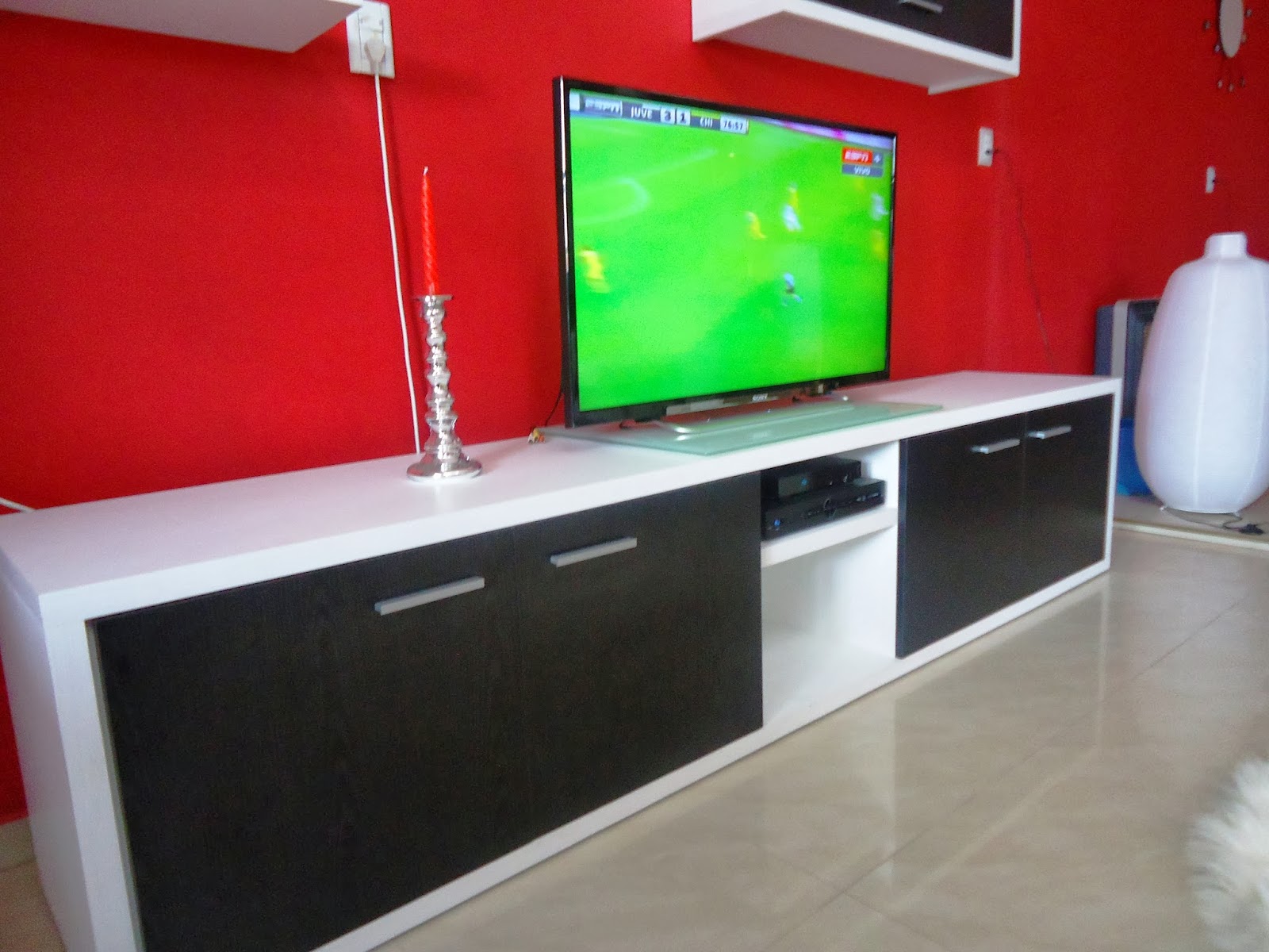 El Detalle, muebles diseñados a medida: Mueble para LCD, DVD y Home con