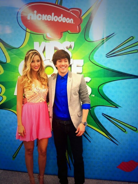 Serie Gossip Girl Acapulco 27 sofia sisniega y roger gonzalez