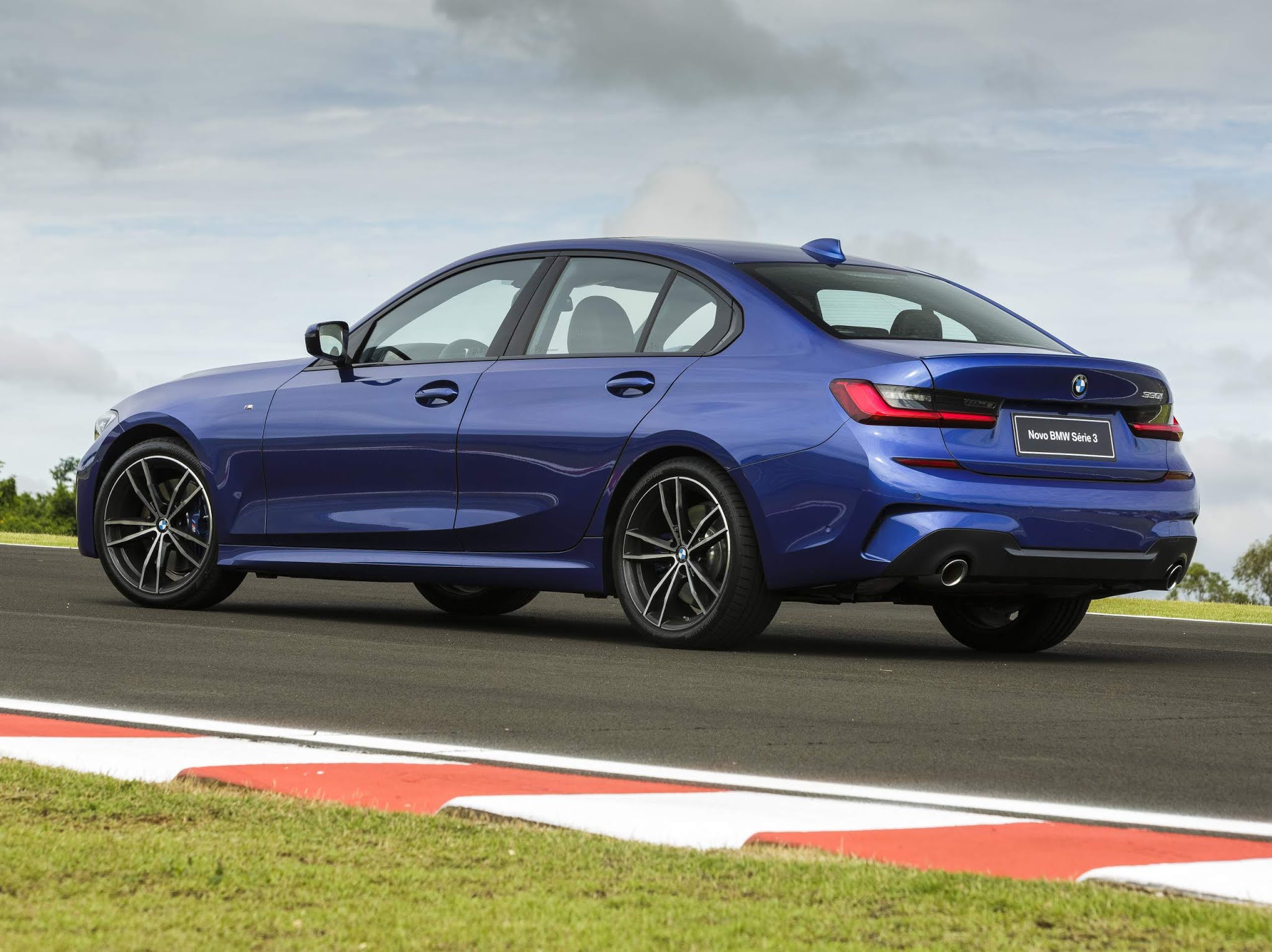 BMW acelera produção no Brasil e diz que fábrica em Santa Catarina pode