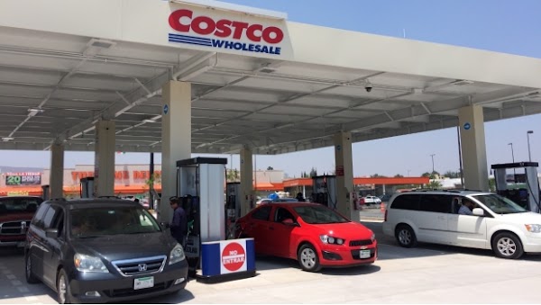 Clausuran gasolinera por despachar litros de más Clausuran gasolinera por despachar litros de más