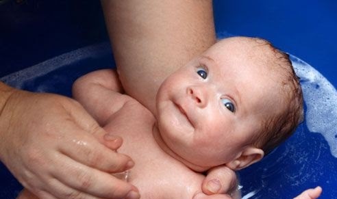 Dibalik Arti Mimpi Memandikan Bayi Menurut Psikolog Dan Para Ahli Tafsir  Mimpi - Tabir Dakwah