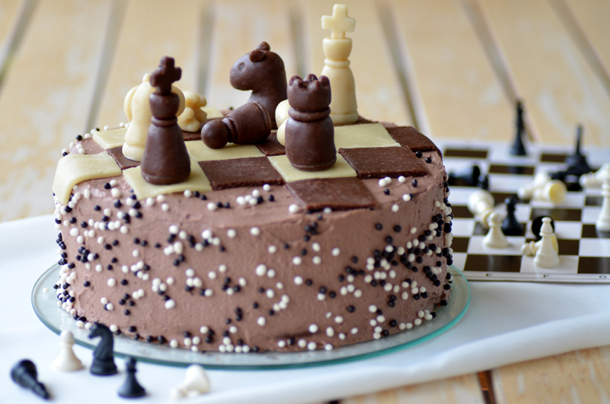 Gallerphot: schachfiguren aus schokolade