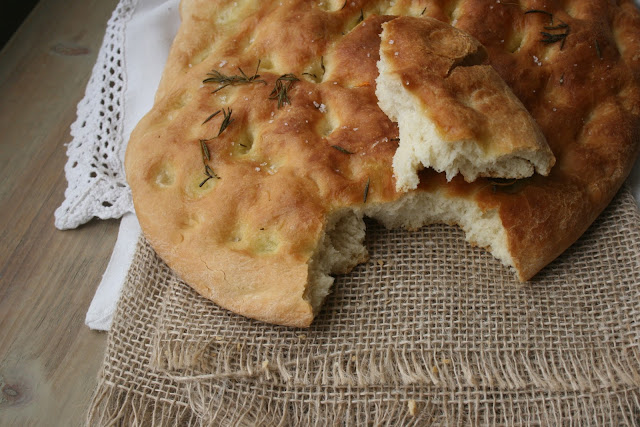 Focaccia Genovesa Con Romero
