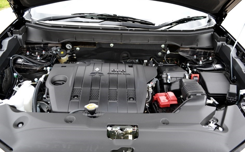 мицубиси асх 2011 двигатель. Mitsubishi outlander sport 2015 мотор. митсубиси асх двигатель навесное трубки. митсубиси asx 2013 двигатель. двигатель в мицубиси asx 2020.