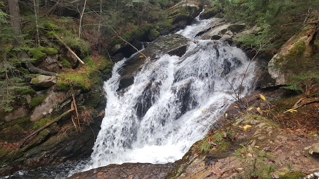 Cascades sur le sentier 'Toit-des-Laurentides'