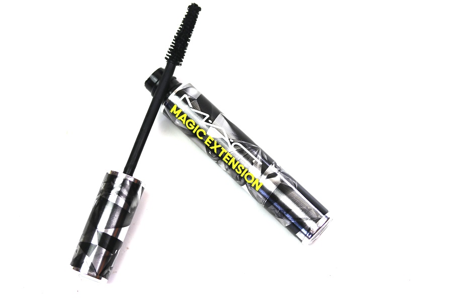 Glam & Shine Beautyblog MAC Magic Extension 5MM Fibre Mascara