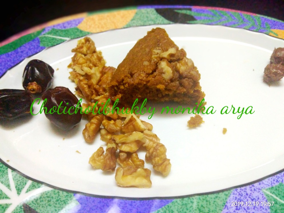 Whole Wheat Date Walnut Jaggery Cake (Microwave Recipe)(Without Sugar)