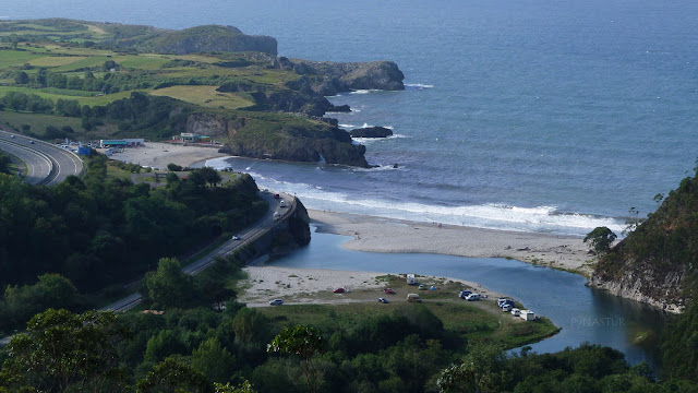 Playa de San Antolín de Bedón - Llanes - Asturias Playa de San Antolín de Bedón - Llanes - Asturias