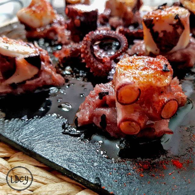 Pulpo Al Horno Con Patatas Violeta
