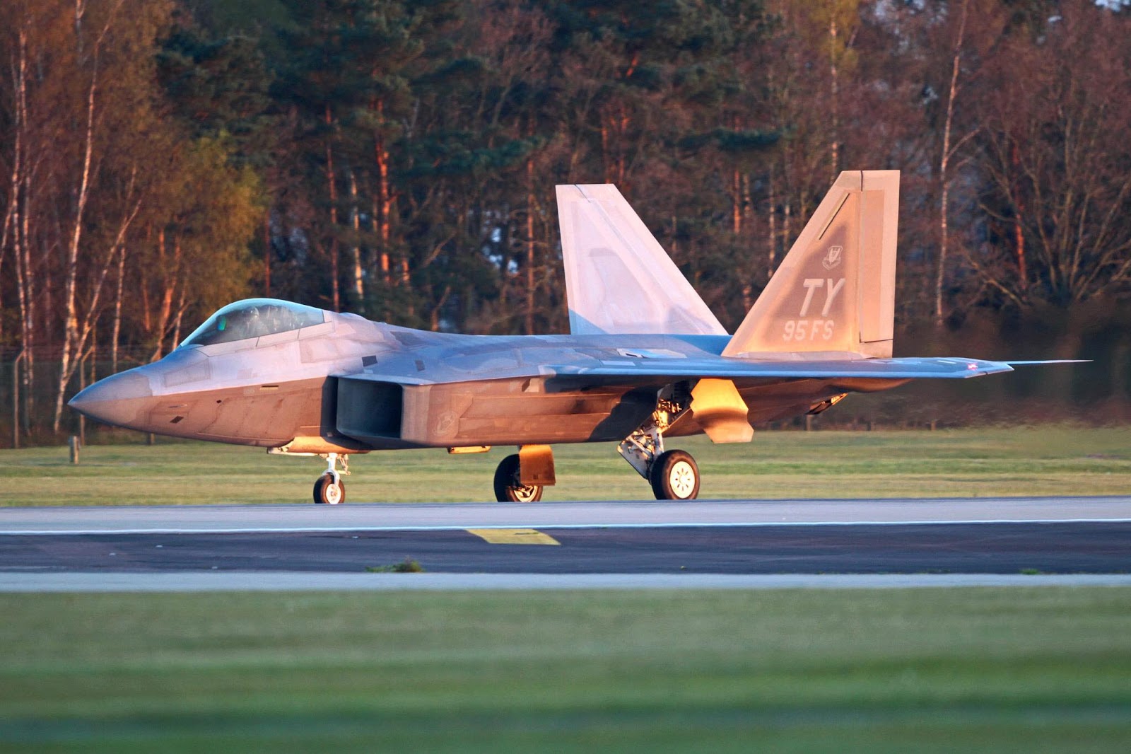 Jet & Prop by FalkeEins F22A 95th Fighter Squadron Tyndall AFB at RAF