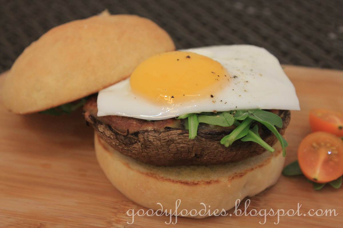 GoodyFoodies Recipe Veggie Burger (Grilled Portobello Mushroom with Mozzarella)