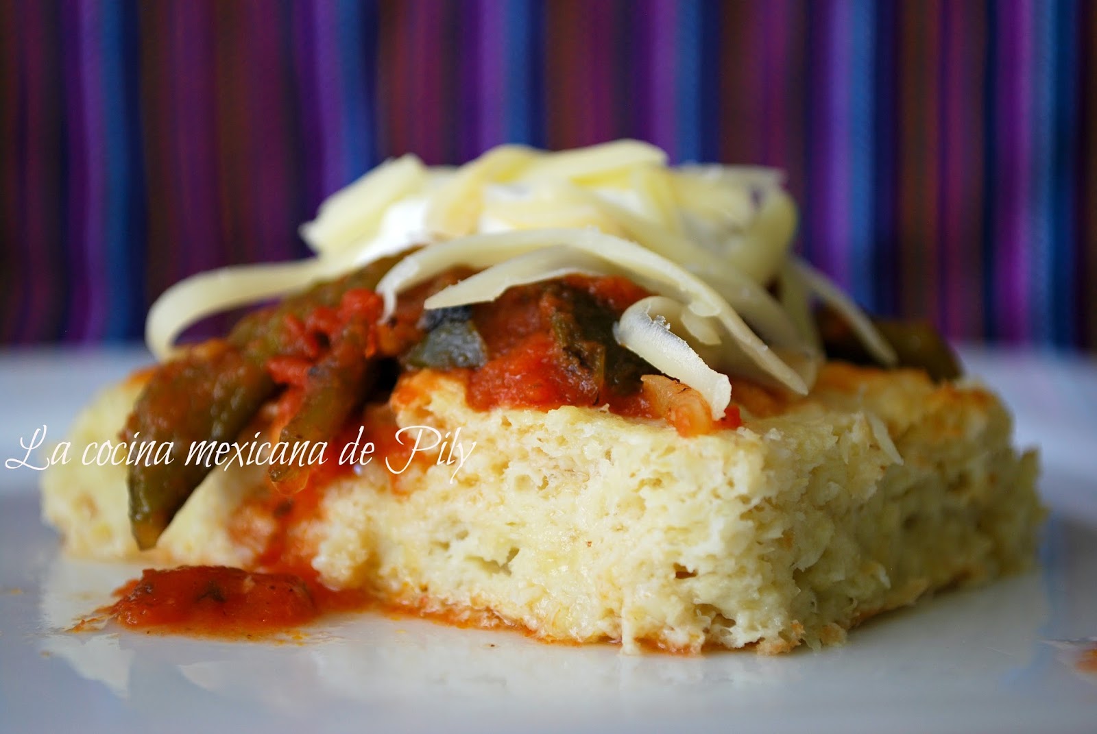 Torta de elote salada, bañada en salsa de chile poblano y jitomate asado y  top ten blogs de cocina | La Cocina Mexicana de Pily