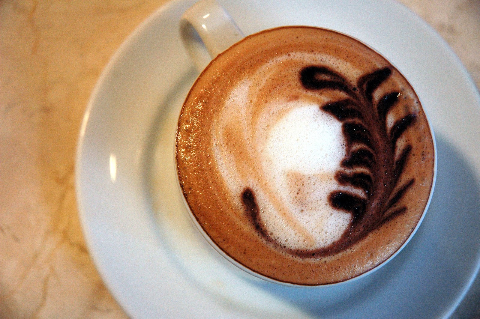 DUDE FOR FOOD: Quick Bites: Latte Art