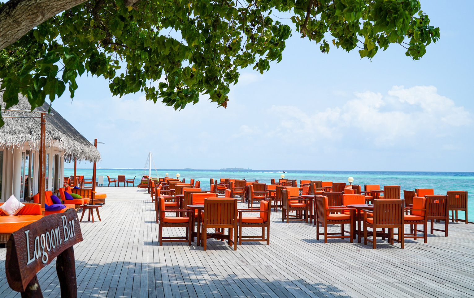 lagoon bar, olhuveli maldives