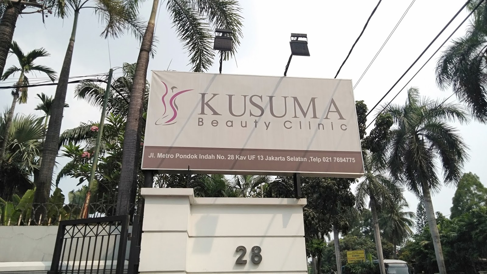 Kusuma Klinik Kecantikan Terdekat Anda - rectanglepatioumbrellas