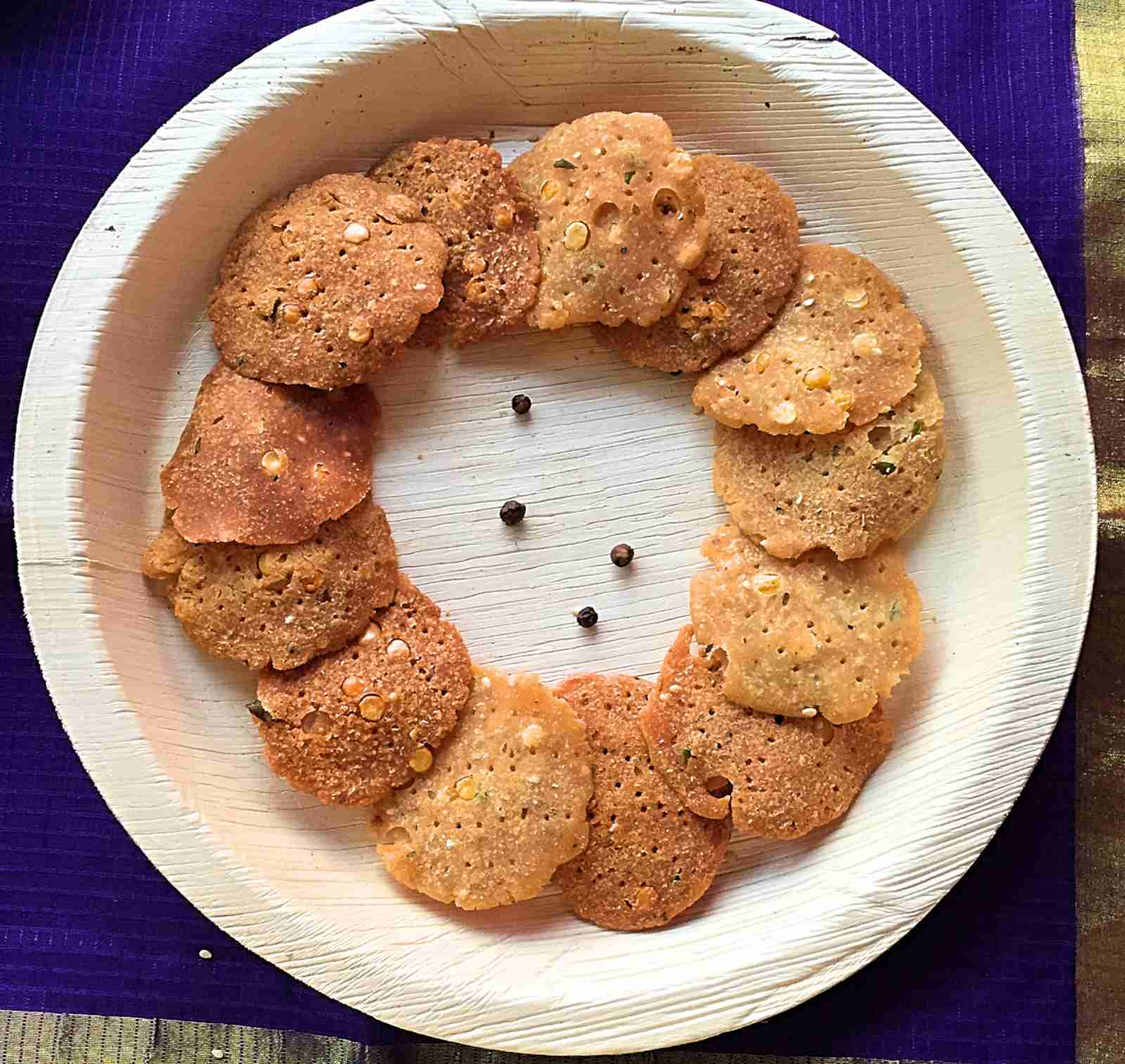 Tamil Nadu Style Milagu Thattai Recipe / Peppered DalRice Fritters