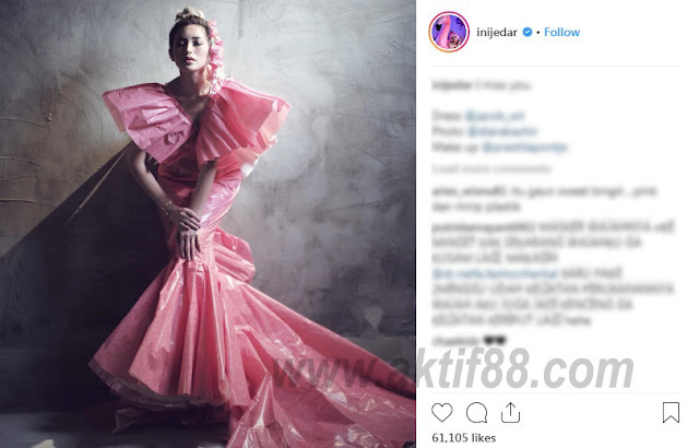 Jessica Iskandar Pakai Gaun Berbahan Plastik, Warganet Komen Cantik