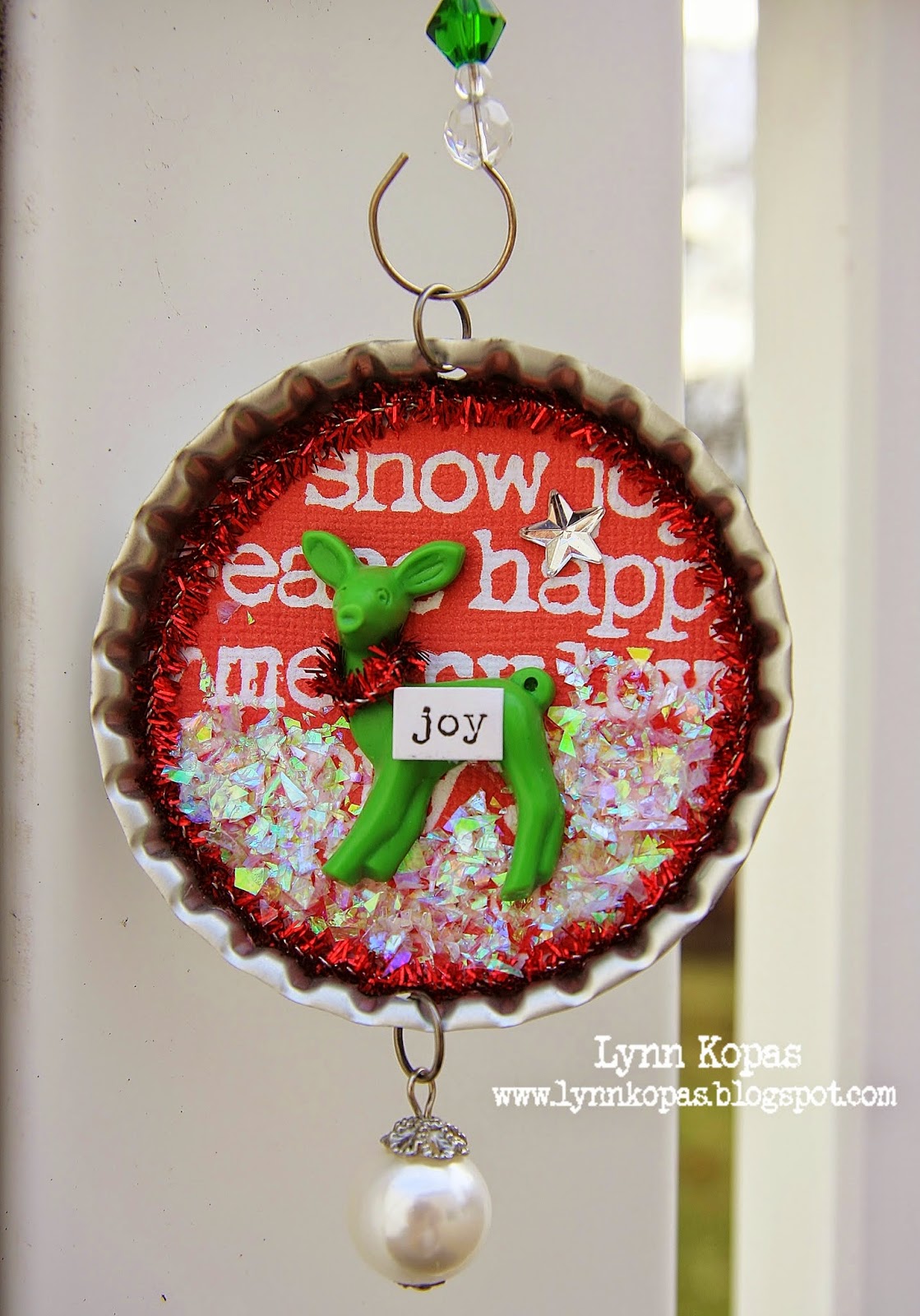 just my style: Holiday Bottle Cap Ornaments