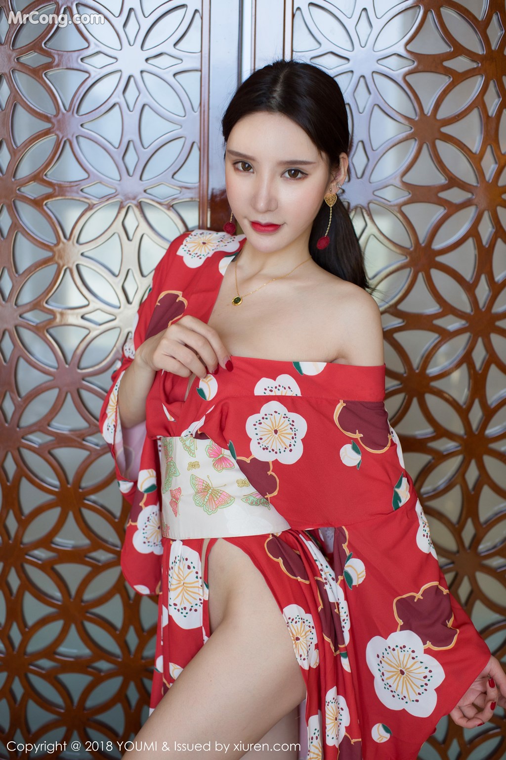 YouMi Vol.190: Model Zhou Yuxi (周 于 希) (50 photos)