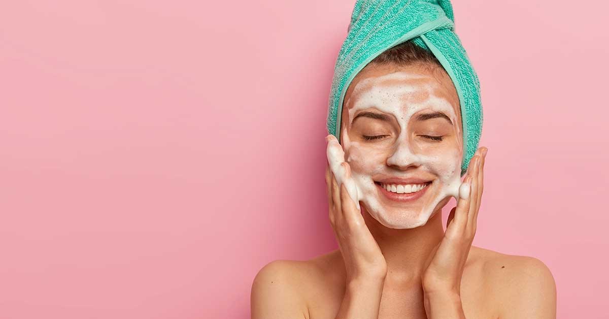 5 Natural Face Washes For All Skin Types In 2021