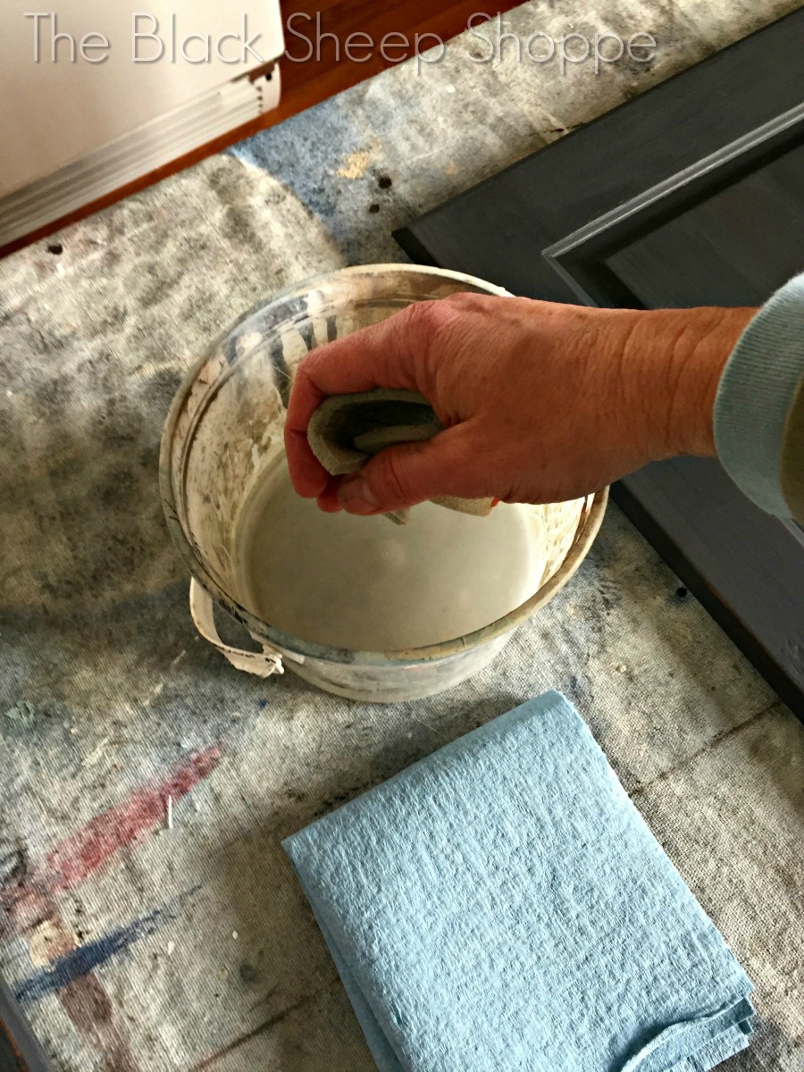 How to Sand Chalk Paint Indoors (Without Making a Mess)